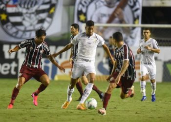 Santos empata com Fluminense e praticamente se garante na pré-Libertadores