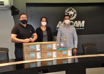 Acicam doou cinco capacetes respiratórios a Santa Casa