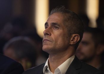 Corinthians anuncia Sylvinho como novo treinador