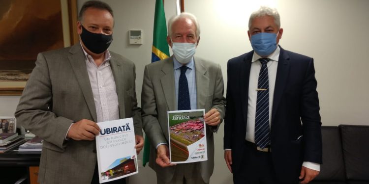 Ubiratã: Douglas Fabrício e prefeito Fábio Dalécio reivindicam unidade do SENAC ao vice-governador