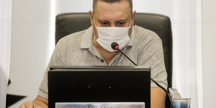 Tucano: Projeto Adote um Ponto de Ônibus é aprovado pela Câmara