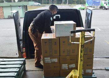 Saúde distribui mais 170,2 mil medicamentos do kit de intubação