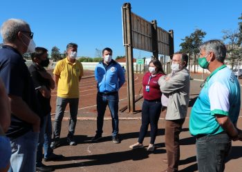Técnicos da Paraná Esporte visitam complexo para agilizar projetos de pista de atletismo