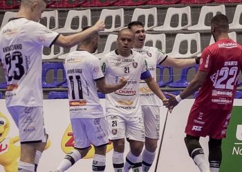 Campo Mourão perde em Umuarama pela Copa do Brasil