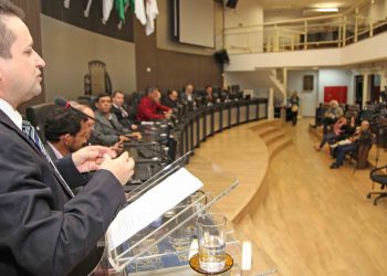 Câmara de CM declara luto por três dias pelas mortes de dois ex-vereadores