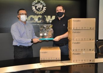 Acicam doa cinco capacetes respiratórios para a UPA