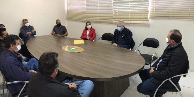 Boa Esperança: Douglas Fabrício analisa projetos com prefeito e vereadores