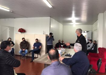 Campina da Lagoa: Douglas Fabrício se reúne com prefeito, vereadores e lideranças para tratar sobre projetos