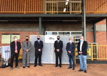 Douglas Fabrício e Rubens Bueno prestigiam posse de diretor da UTFPR