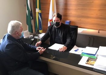 Farol: Douglas Fabrício define projetos com prefeito Oclécio Meneses