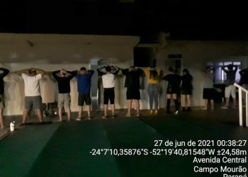 Fiscalização aplicou mais de 80 multas no fim de semana