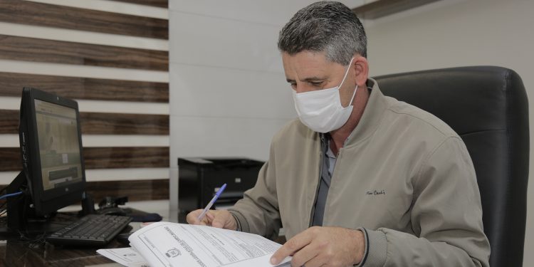 Projetos beneficiando Esportes e desenvolvimento de CM são analisados pela presidência do Legislativo