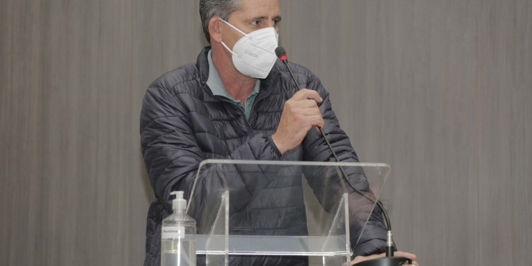 Jadir Pepita pede a instalação de Guard Rail em ponte na curva da PR-487