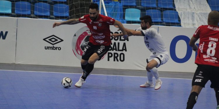 Campo Mourão perde em Santa Catarina e sofre sua primeira derrota na Liga Nacional 2021