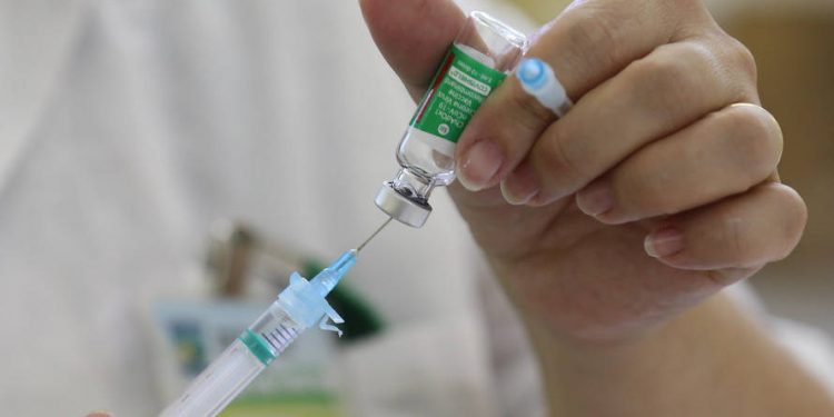 Paraná é o 6º que mais aplicou vacinas contra Covid-19; 10% da população está imunizada