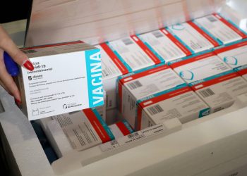 Paraná receberá nesta quarta mais 237 mil vacinas da AstraZeneca