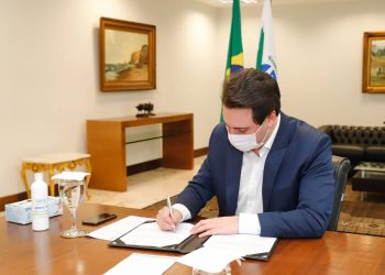 Estado regulamenta auxílio emergencial a empresas; primeiro pagamento será efetuado até dia 30