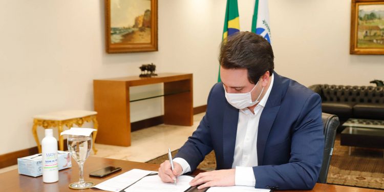 Estado regulamenta auxílio emergencial a empresas; primeiro pagamento será efetuado até dia 30