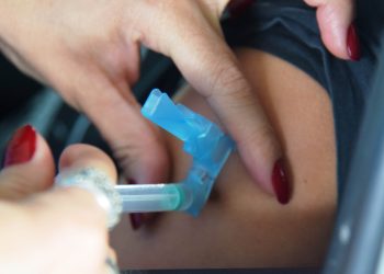 Vacina contra gripe para mais 4 grupos prioritários a partir desta quarta-feira