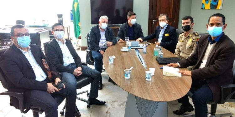 Douglas Fabrício e Tauillo Tezelli apresentam demandas da Segurança ao Governo do Estado