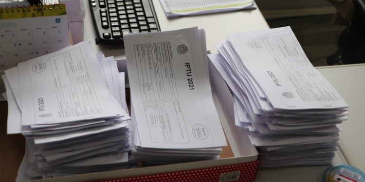 Carnês de IPTU não emitidos serão entregues até o fim do mês