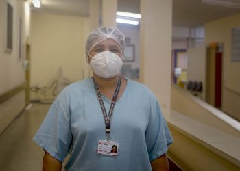 “Vacina contra a Covid-19 protege”, afirma primeira paranaense imunizada