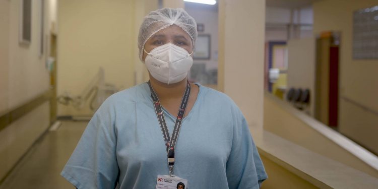 “Vacina contra a Covid-19 protege”, afirma primeira paranaense imunizada