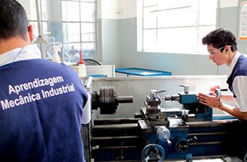 Centro de Iniciação Profissional oferece curso de auxiliar de mecânica industrial no Senai