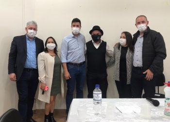 Peabiru: Secretário Guto Silva e deputado Douglas avaliam resultados e tratam projetos com lideranças