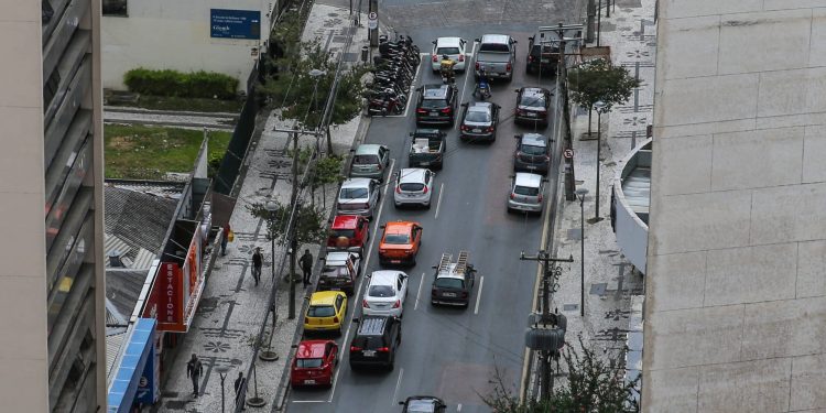 Com pagamento antecipado, motoristas podem ter 40% de desconto em multas de trânsito