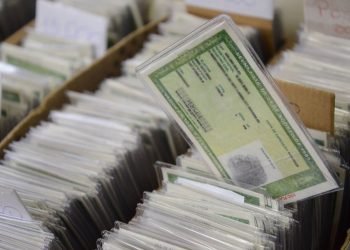 Polícia Civil reabre agendamento online para confecção de RG em 22 postos do Estado