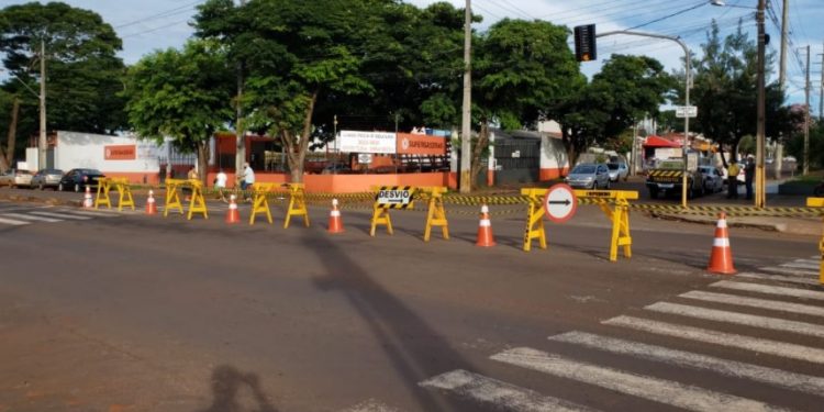 Perimetral Tancredo Neves terá mais um semáforo de quatro tempos