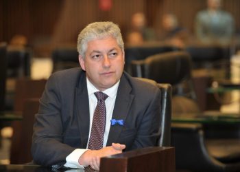 Projeto de Lei exige presença de segundo professor em turmas de pessoas com deficiência mental