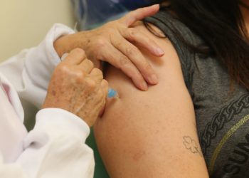 Cinco milhões de paranaenses estão completamente imunizados contra a Covid-19