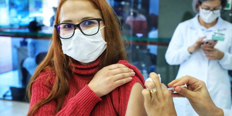 Paraná ultrapassa a marca de 11 milhões de vacinas aplicadas contra a Covid-19