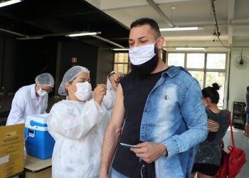 Campo Mourão mantém nota máxima em transparência de vacinação contra Covid