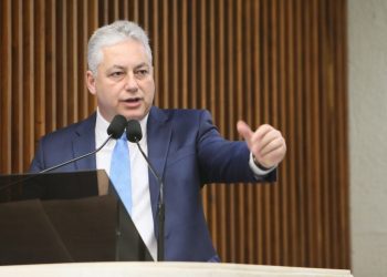 Douglas Fabrício reivindica melhor atendimento do IML em municípios do Paraná