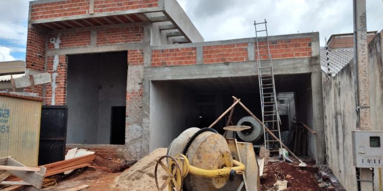 Aumento no número de alvarás evidencia expansão da construção civil