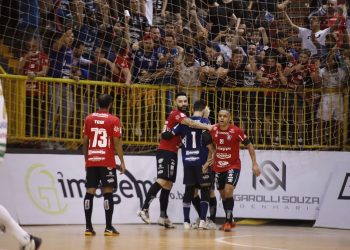 Campo Mourão Futsal despacha o Umuarama e vai à decisão do Paranaense Série Ouro