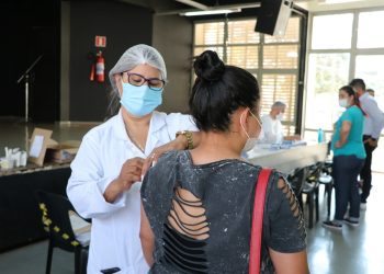 Campo Mourão já vacina dose de reforço nesta terça-feira com intervalo de 4 meses
