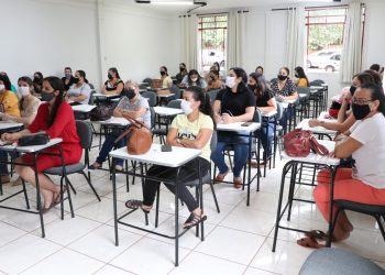 Secretaria de Educação prepara servidores para volta às aulas