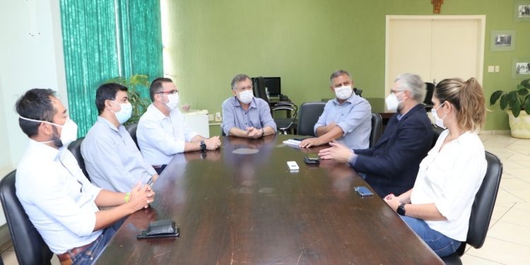 Assinado contrato com empresa que vai explorar o transporte coletivo