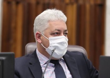 Douglas Fabrício assina Manifesto da Assembleia Legislativa em apoio à Ucrânia