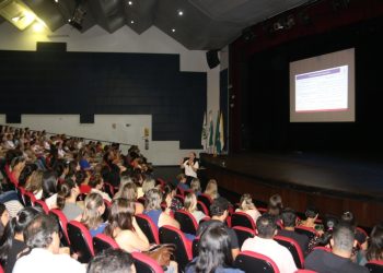Piso do Magistério depende de lei federal específica