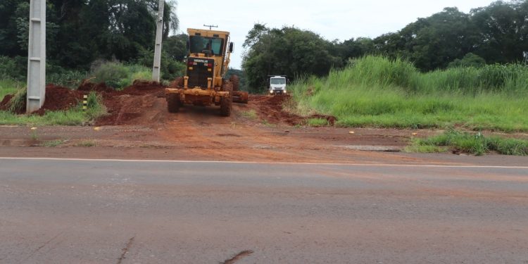 Ruas sem asfalto nos bairros recebem melhorias