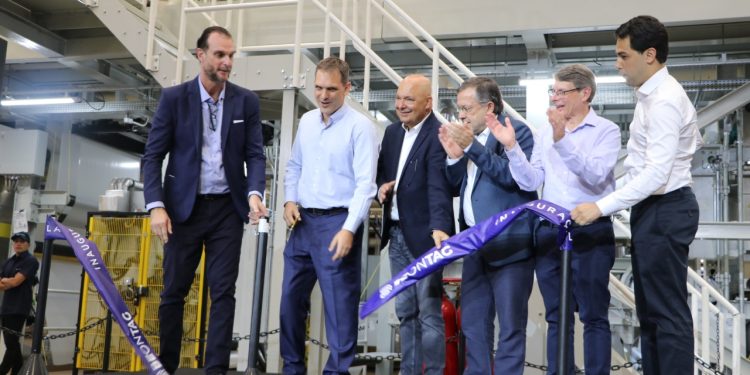 Empresa instalada em Campo Mourão inaugura máquina de 20 milhões de dólares