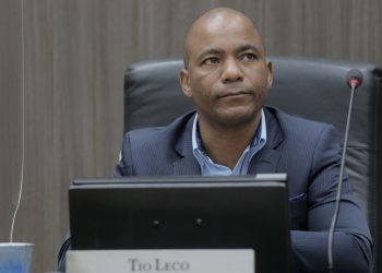 Tio Leco sugere a instalação de semáforo próximo a UPA