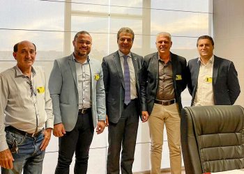 Vereadores se reúnem com deputado federal em busca de recursos para CM