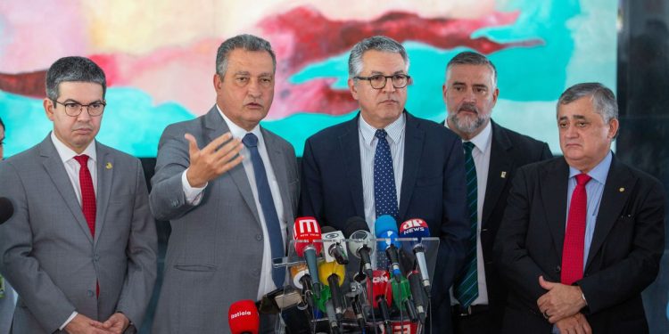 Governo tentará reverter mudanças em MP de estrutura ministerial