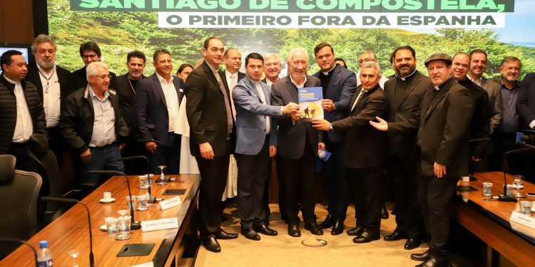 Paraná avança na implantação do Caminho Iniciático de Santiago de Compostela, na região de Campo Mourão